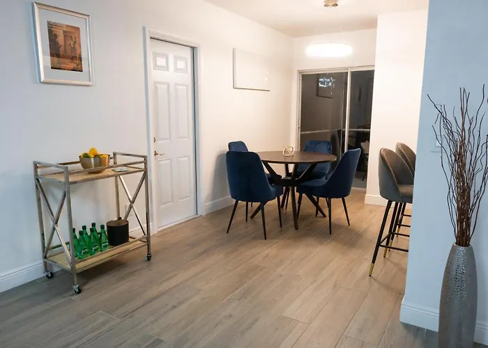 New Star Suite Two